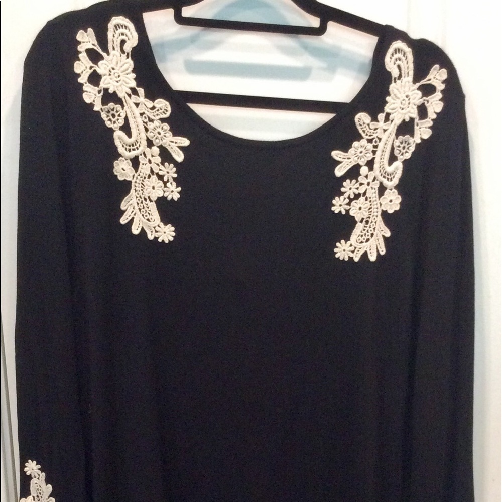 Black & white embroidered lace sweater